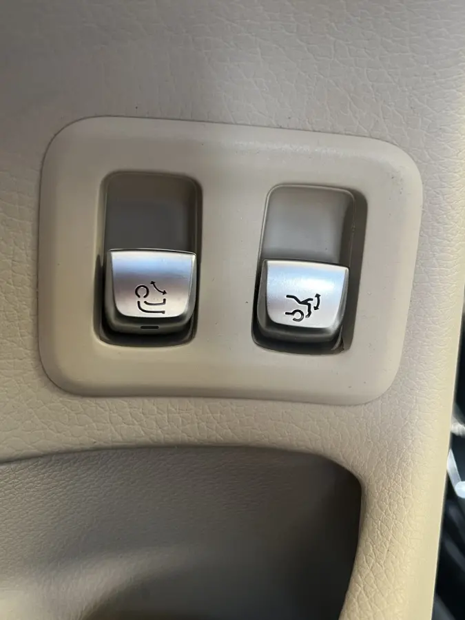 350e 4MATIC Ambition Hybride | LEDER | TREKHAAK | SCHUIF/KANTELDAK | 360 CAMERA | NAVI | ADAPTIVE CRUISE CONTROL | PDC V+A | CLIMATE CONTROL | LMV 19'' | STOELVERWARMING | LED | BLUETOOTH