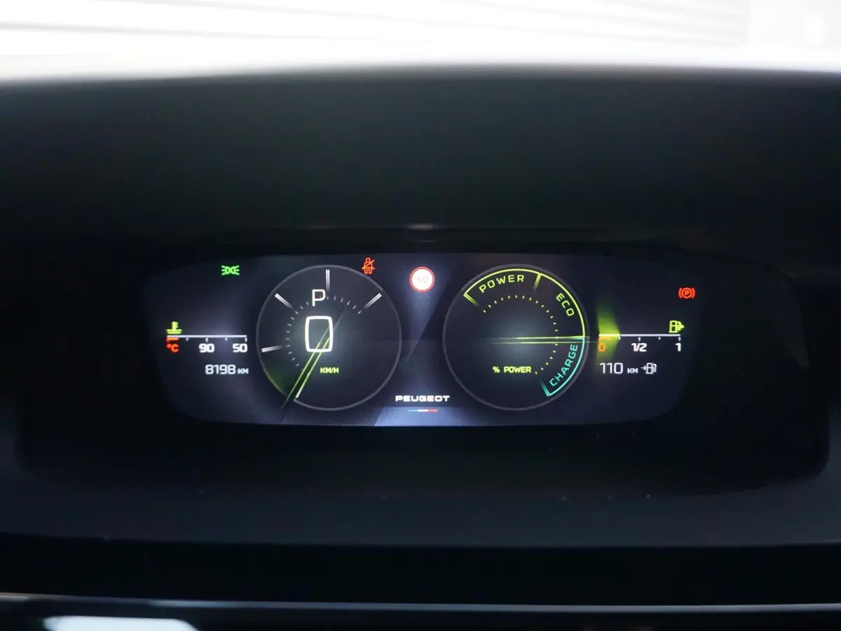 1.2 Hybrid 145 e-DCS6 GT | 360 Camera | Alcantara | Keyless Entry & Start |