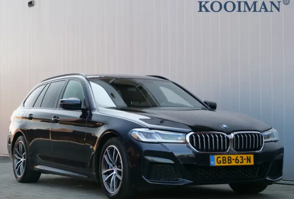530e High Executive 292 Pk Automaat Leer / Navi / DAB / Apple Carplay / Camera / Laser LED  / M-pakket