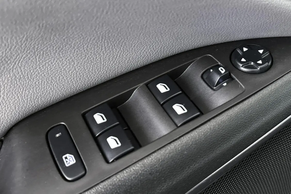 1.2 Online Edition Afneembare Trekhaak Navigatie Parkeersensoren
