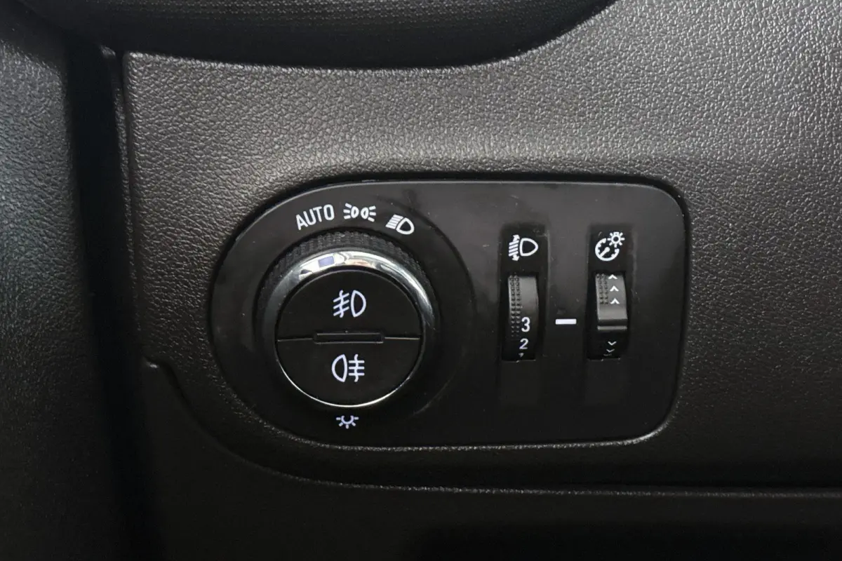 1.2 Online Edition Afneembare Trekhaak Navigatie Parkeersensoren