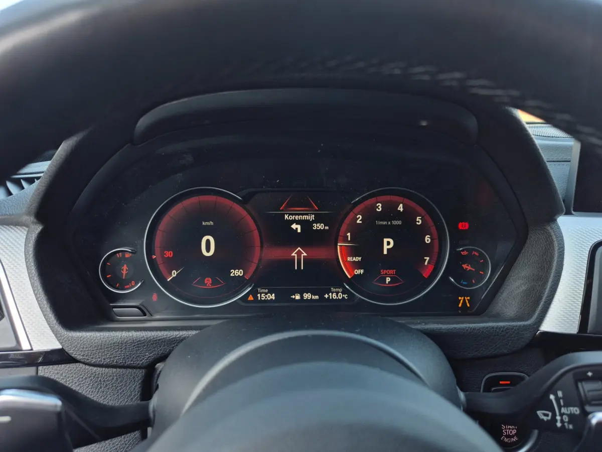 320i M Sport ACC Apple CarPlay Camera Schuifdak Lane assist volle optieslijst H&K High Executive