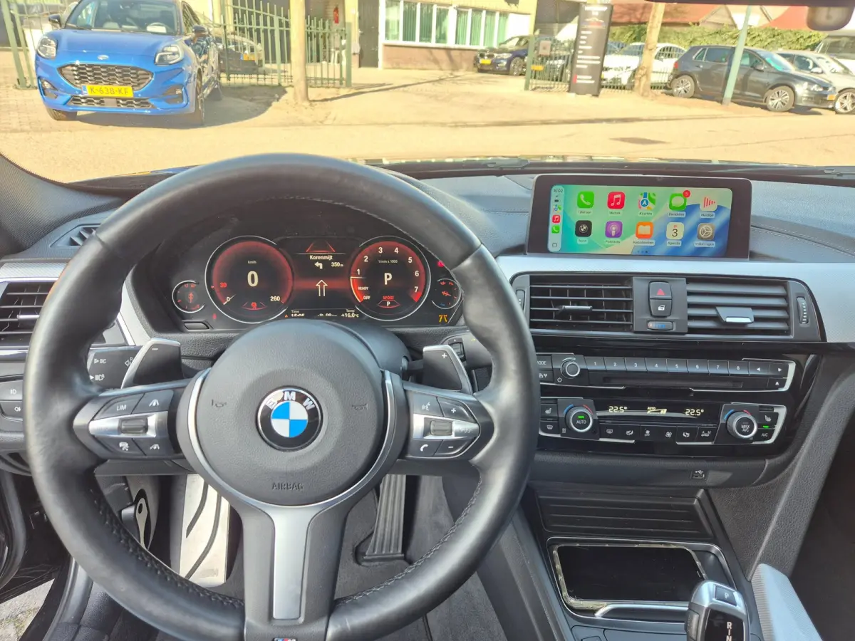 320i M Sport ACC Apple CarPlay Camera Schuifdak Lane assist volle optieslijst H&K High Executive