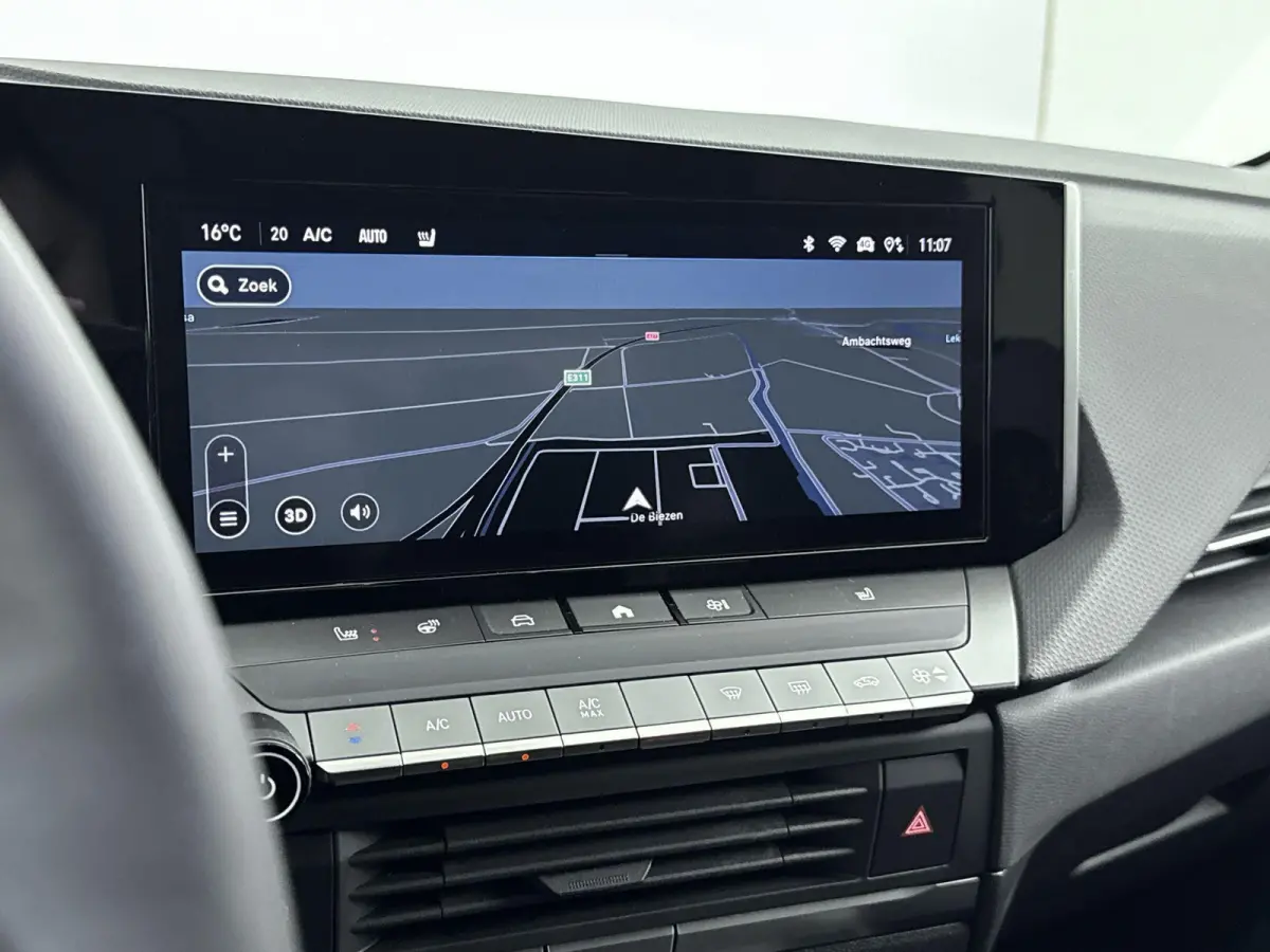 1.2 110 pk Turbo Business Edition | Camera | Navigatie | Stoel/Stuur Verwarming | Apple carplay/Android Auto | Parkeersenoren