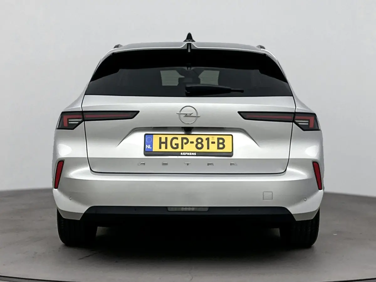 1.2 110 pk Turbo Business Edition | Camera | Navigatie | Stoel/Stuur Verwarming | Apple carplay/Android Auto | Parkeersenoren