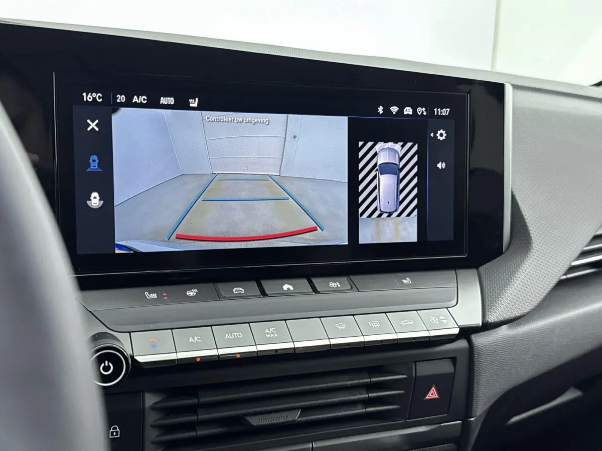 1.2 110 pk Turbo Business Edition | Camera | Navigatie | Stoel/Stuur Verwarming | Apple carplay/Android Auto | Parkeersenoren