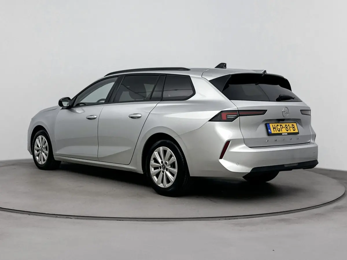 1.2 110 pk Turbo Business Edition | Camera | Navigatie | Stoel/Stuur Verwarming | Apple carplay/Android Auto | Parkeersenoren