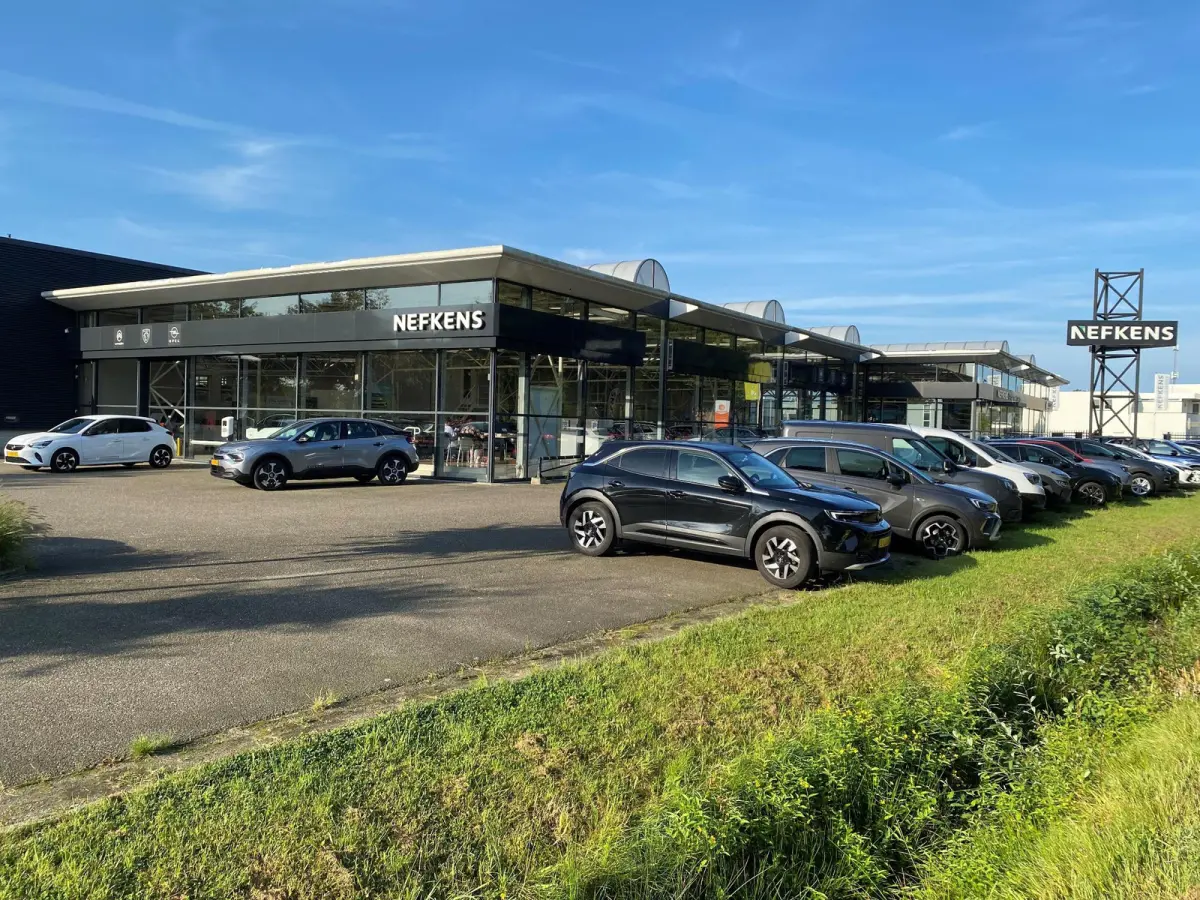 1.2 110 pk Turbo Business Edition | Camera | Navigatie | Stoel/Stuur Verwarming | Apple carplay/Android Auto | Parkeersenoren