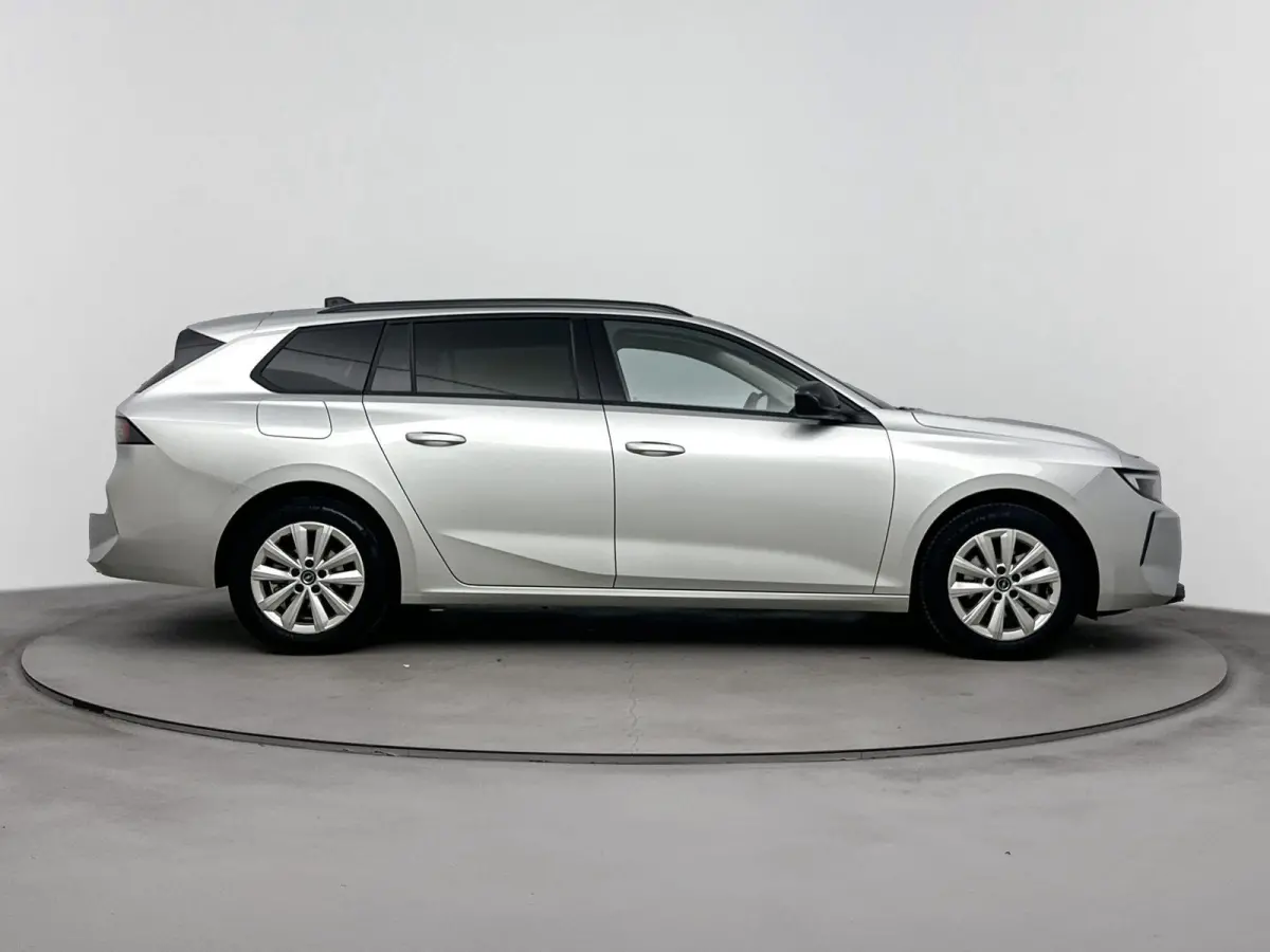1.2 110 pk Turbo Business Edition | Camera | Navigatie | Stoel/Stuur Verwarming | Apple carplay/Android Auto | Parkeersenoren