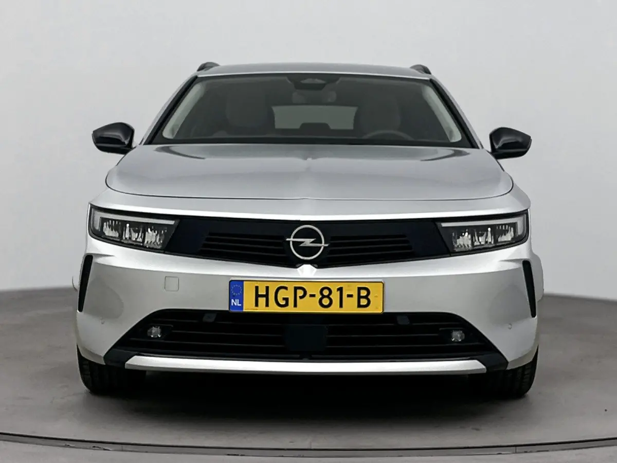 1.2 110 pk Turbo Business Edition | Camera | Navigatie | Stoel/Stuur Verwarming | Apple carplay/Android Auto | Parkeersenoren