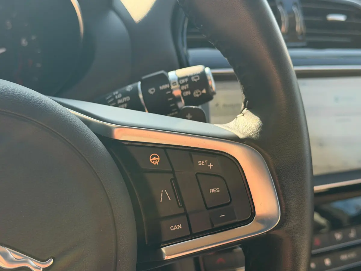 2.0t AWD Portfolio | Volledig dealeronderhouden | Verwarmbaar stuur | Pano | Leder | Alcantara hemel