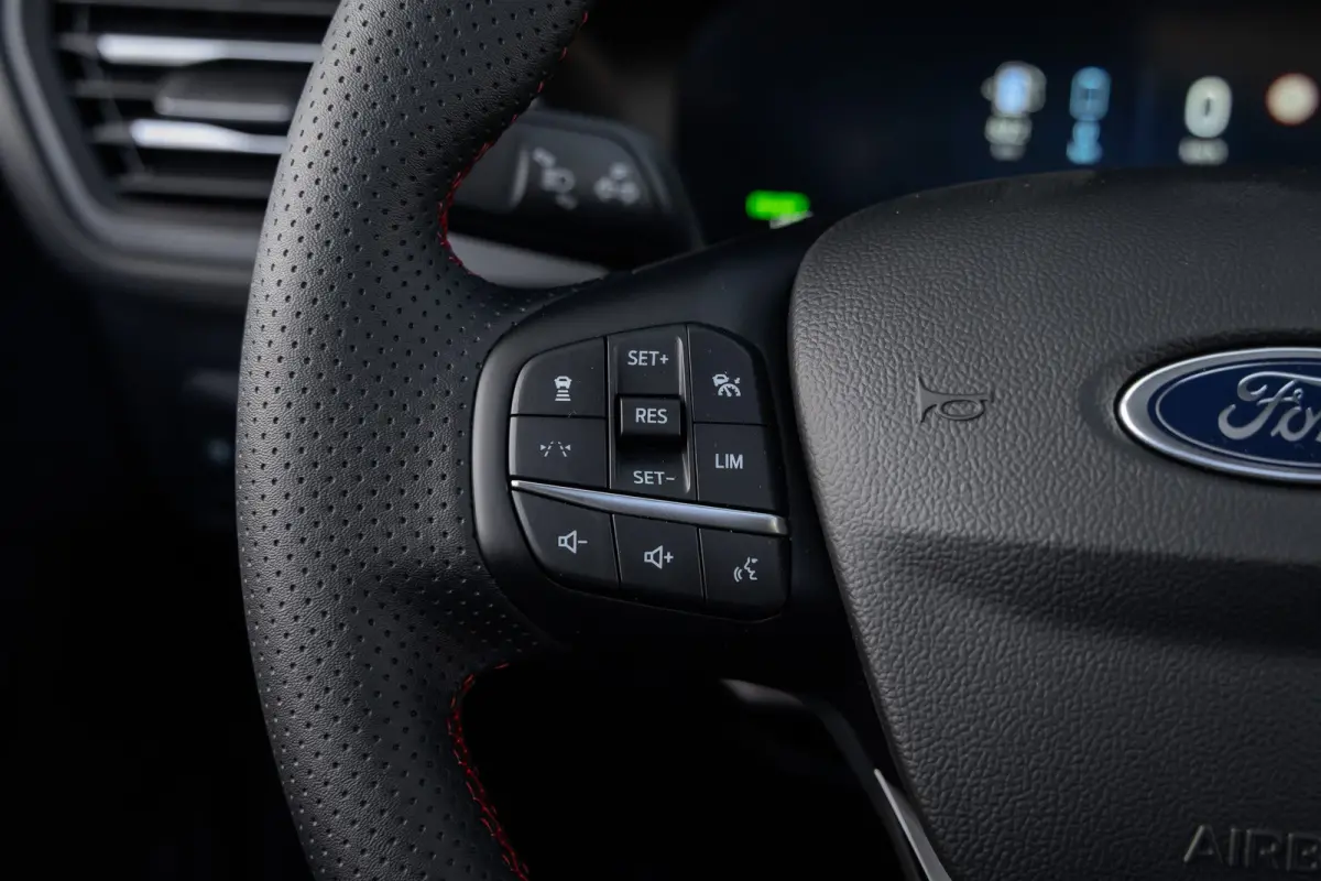 2.5 PHEV ST-Line | BLACK-PACK | Panoramadak | Trekhaak | Adaptive Cruise | BLIIS | 360 camera