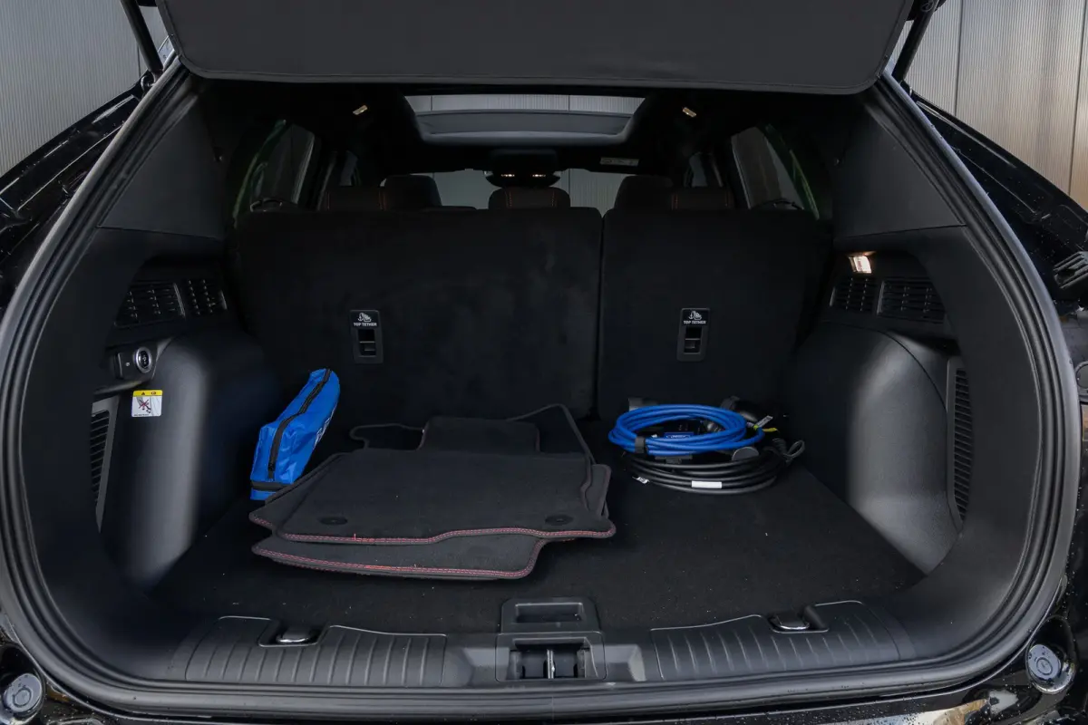 2.5 PHEV ST-Line | BLACK-PACK | Panoramadak | Trekhaak | Adaptive Cruise | BLIIS | 360 camera