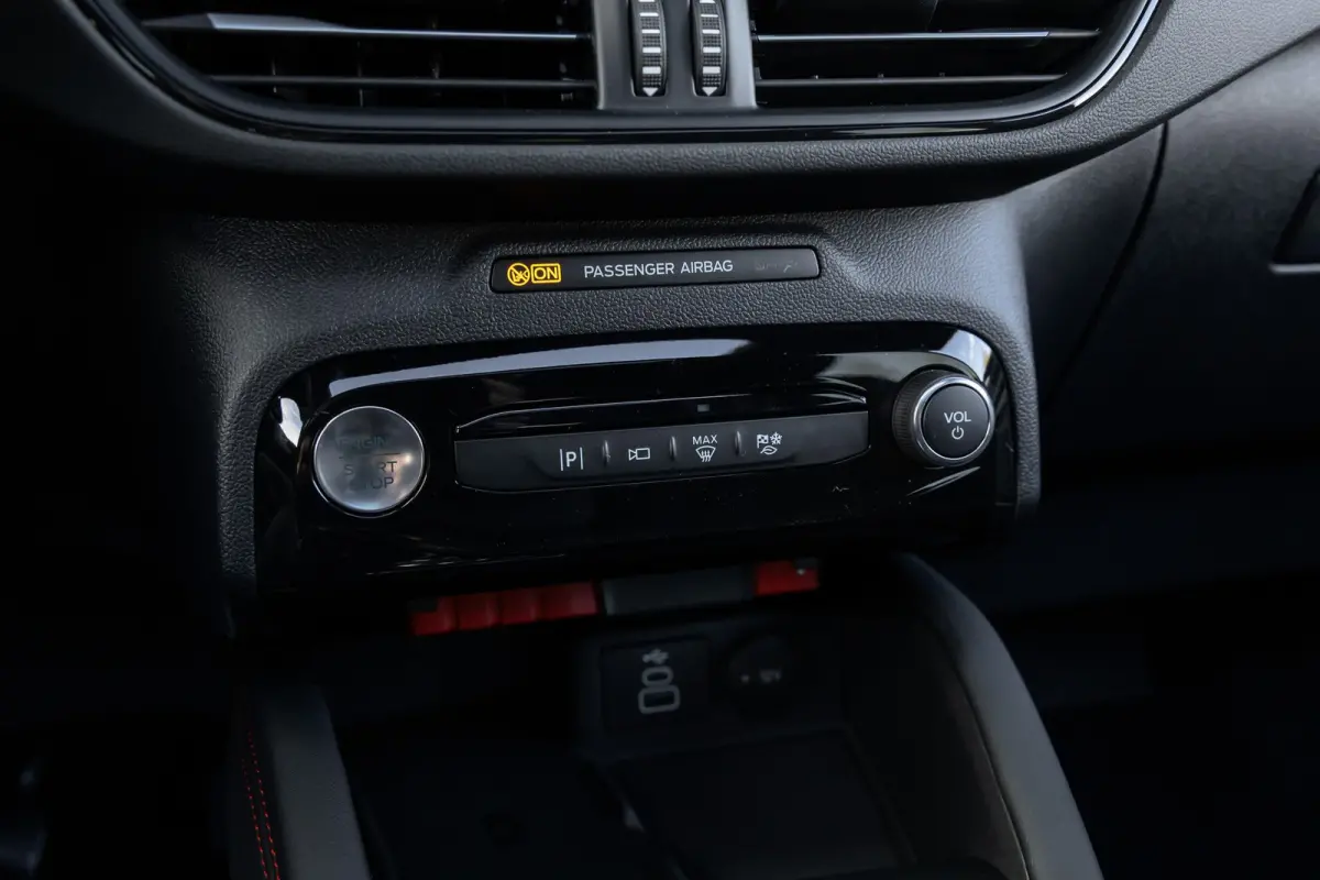 2.5 PHEV ST-Line | BLACK-PACK | Panoramadak | Trekhaak | Adaptive Cruise | BLIIS | 360 camera