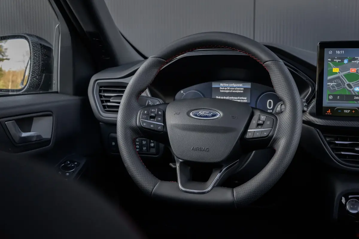 2.5 PHEV ST-Line | BLACK-PACK | Panoramadak | Trekhaak | Adaptive Cruise | BLIIS | 360 camera