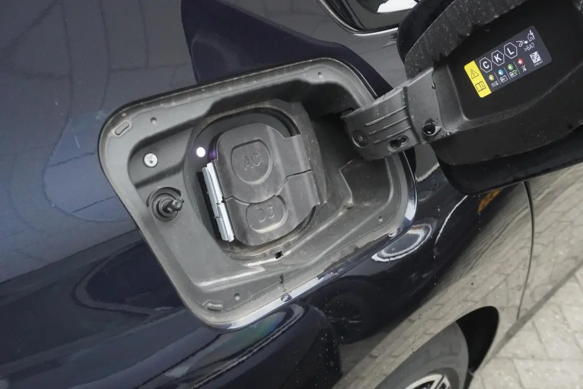 xDrive60 M Sportpakket | Glazen panoramadak Sky Lounge | Driving Assistant Professional | Parking Assistant professional | Stoelventilatie voorstoelen