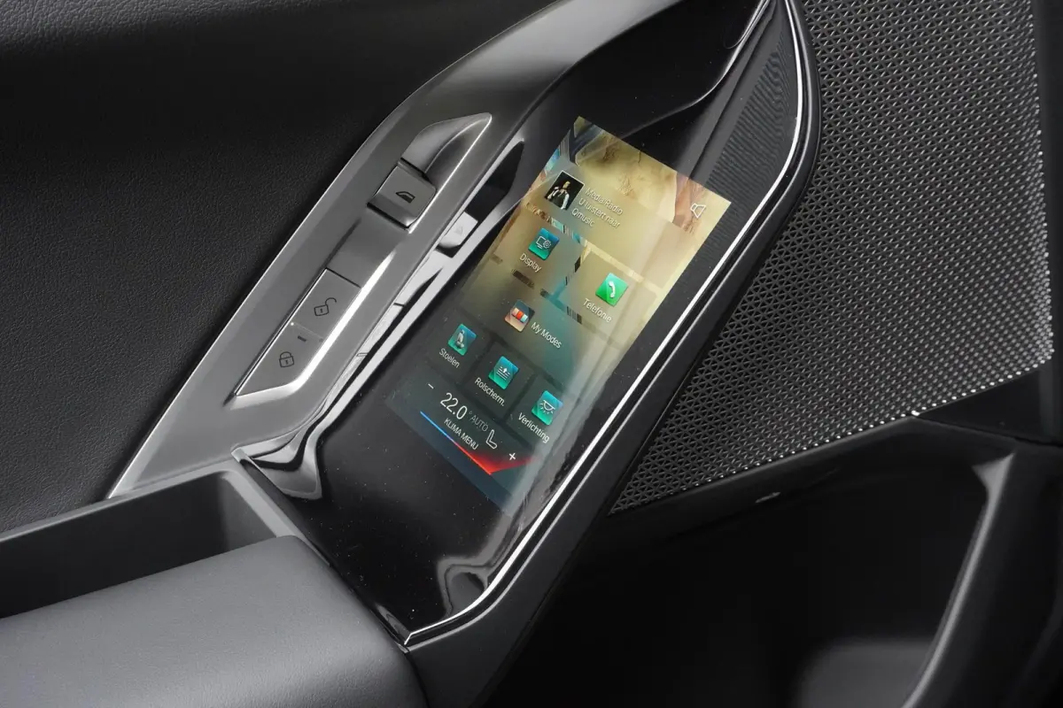 xDrive60 M Sportpakket | Glazen panoramadak Sky Lounge | Driving Assistant Professional | Parking Assistant professional | Stoelventilatie voorstoelen