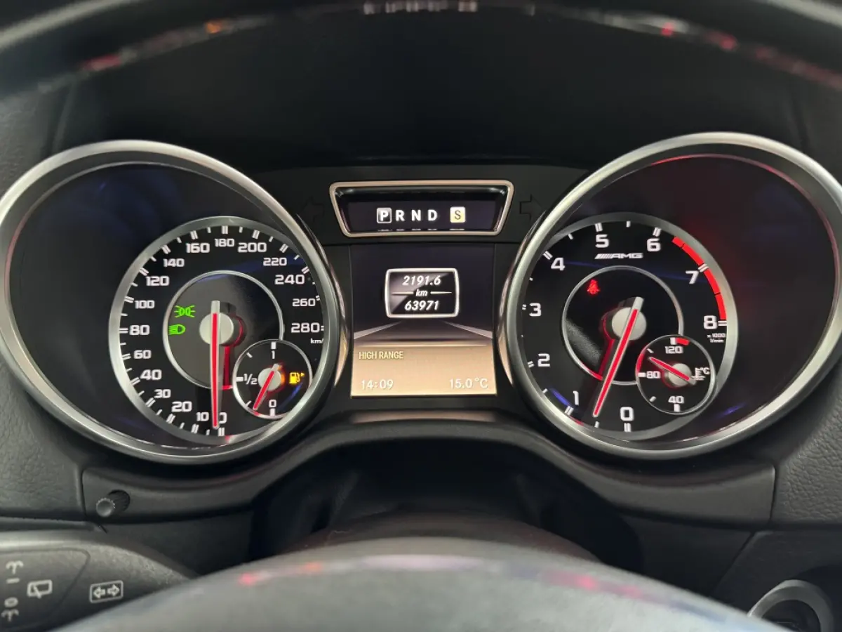 G 63 AMG V8 571PK SCHUIFDAK UNIEK G63