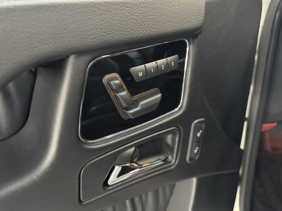 G 63 AMG V8 571PK SCHUIFDAK UNIEK G63