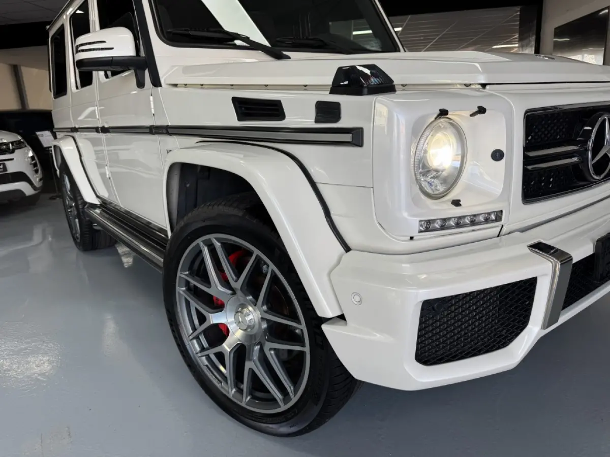 G 63 AMG V8 571PK SCHUIFDAK UNIEK G63