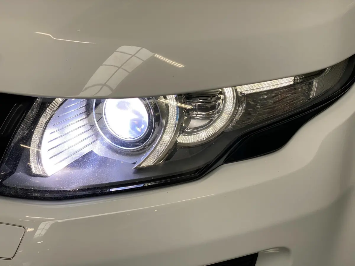 2.0 Si 4WD Dynamic LEER NAVI TREKH