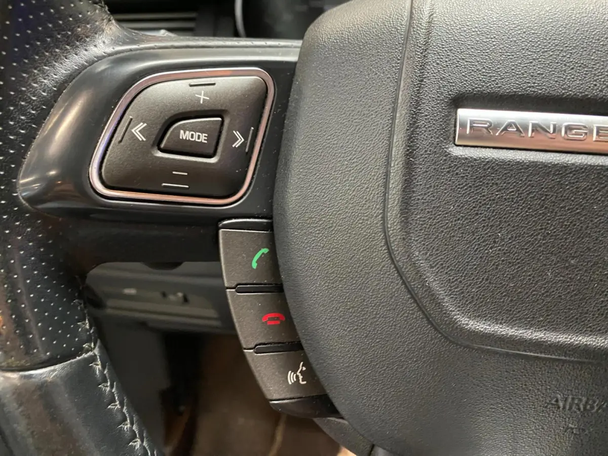2.0 Si 4WD Dynamic LEER NAVI TREKH