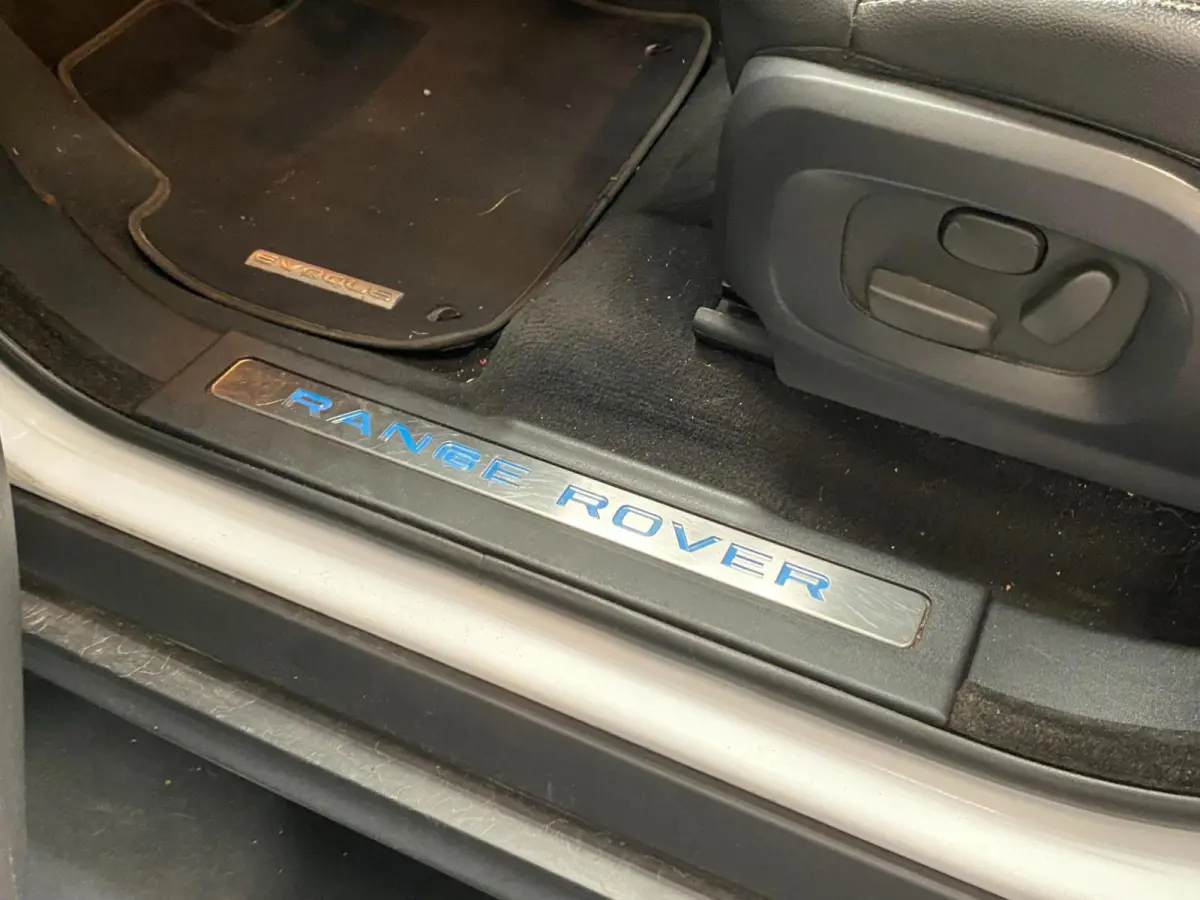 2.0 Si 4WD Dynamic LEER NAVI TREKH