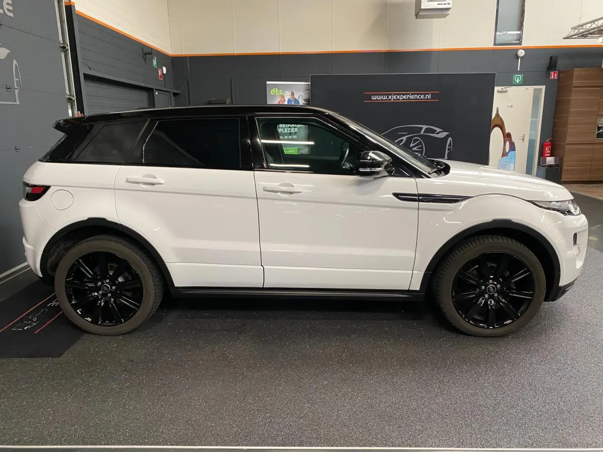 2.0 Si 4WD Dynamic LEER NAVI TREKH