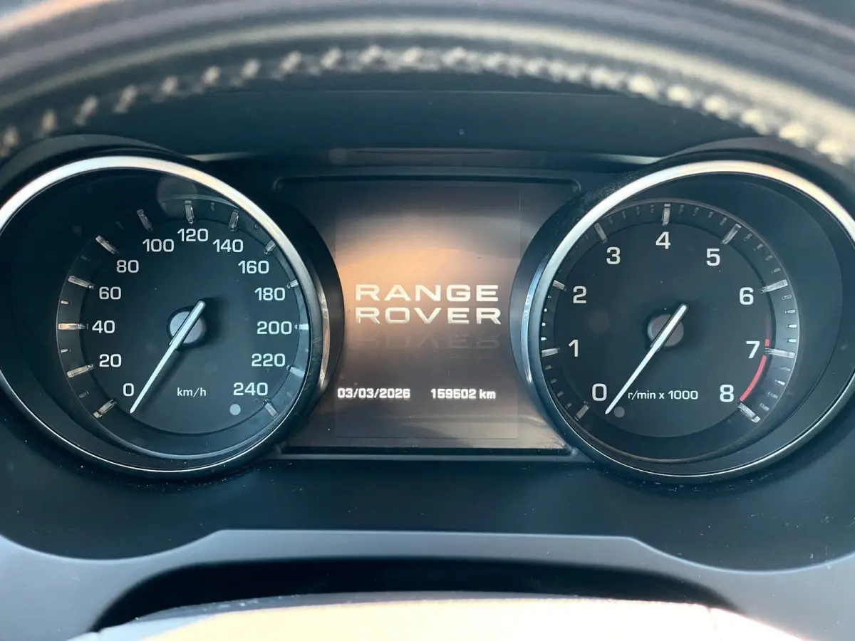 2.0 Si 4WD Dynamic LEER NAVI TREKH