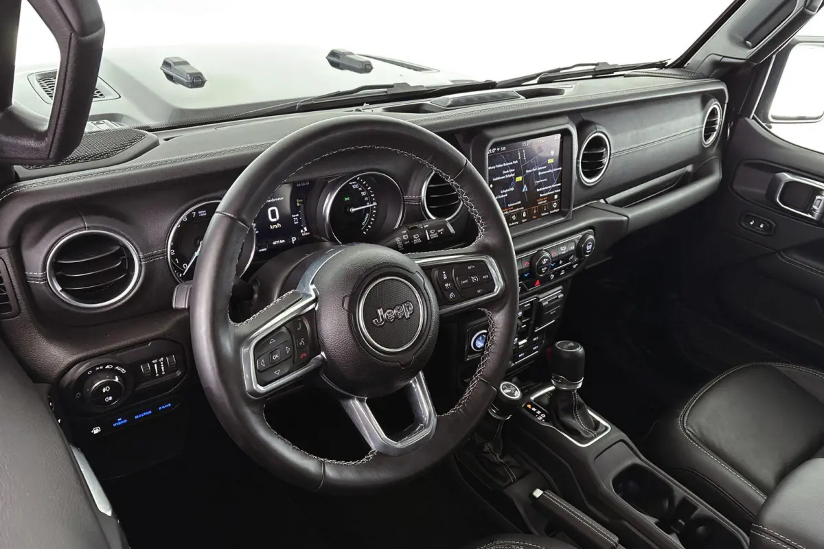 4xe 380 Sahara / Leder / Navi / Keyless