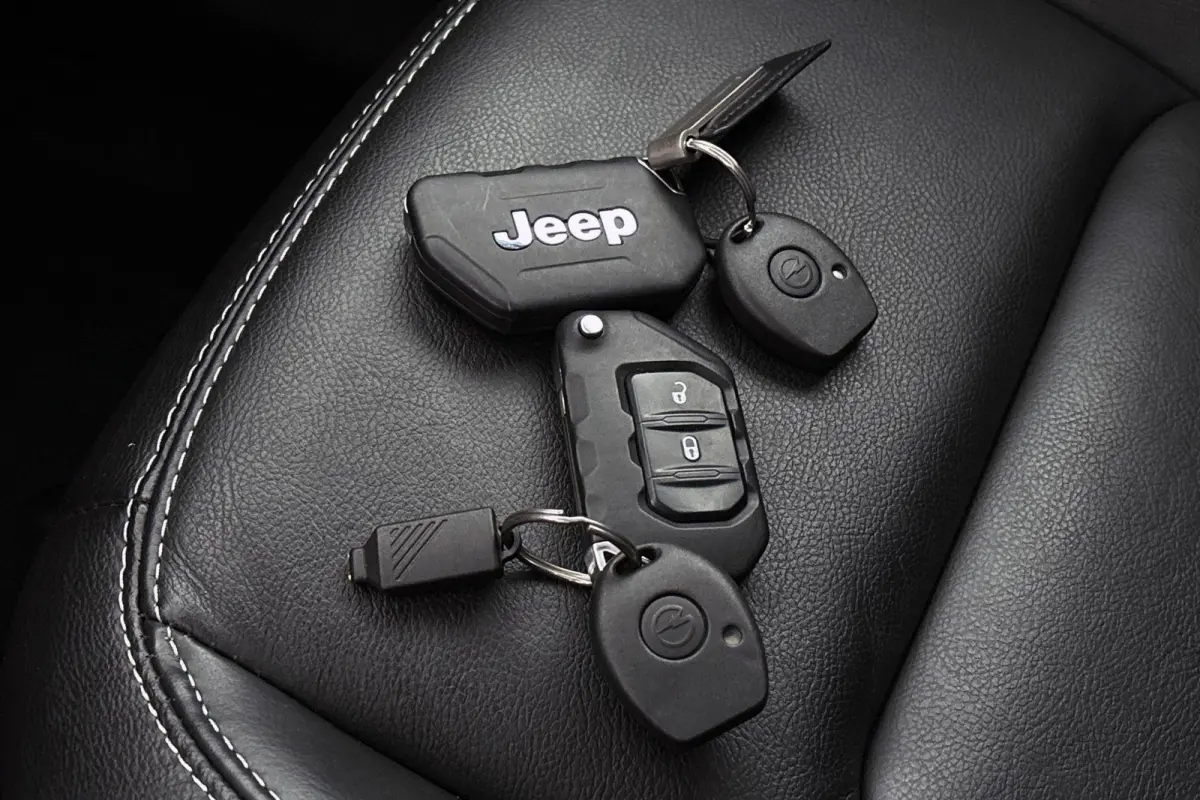 4xe 380 Sahara / Leder / Navi / Keyless
