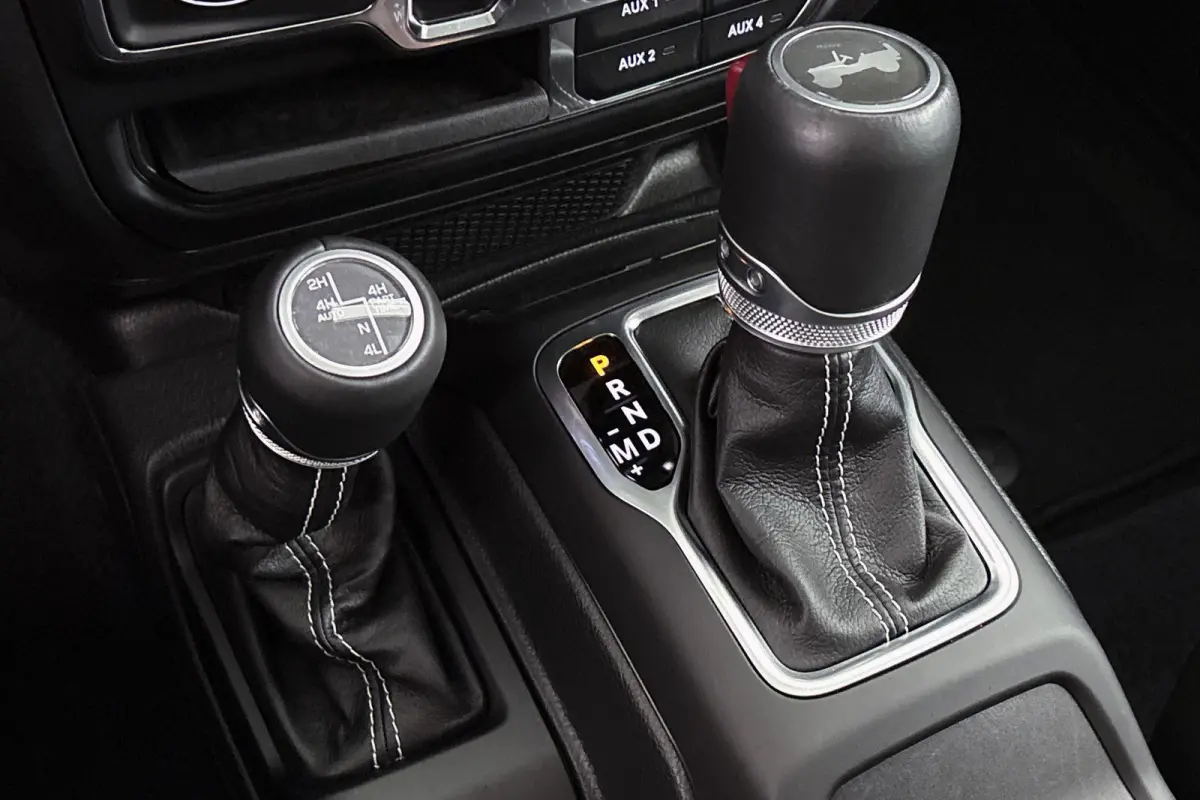4xe 380 Sahara / Leder / Navi / Keyless