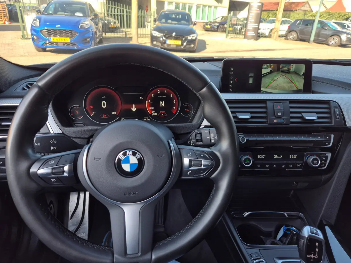 M Sport F31 6WB Apple CarPlay Shadowline 360* Camera Lm velgen Breedset NAP NL M Sport Corporate Lease