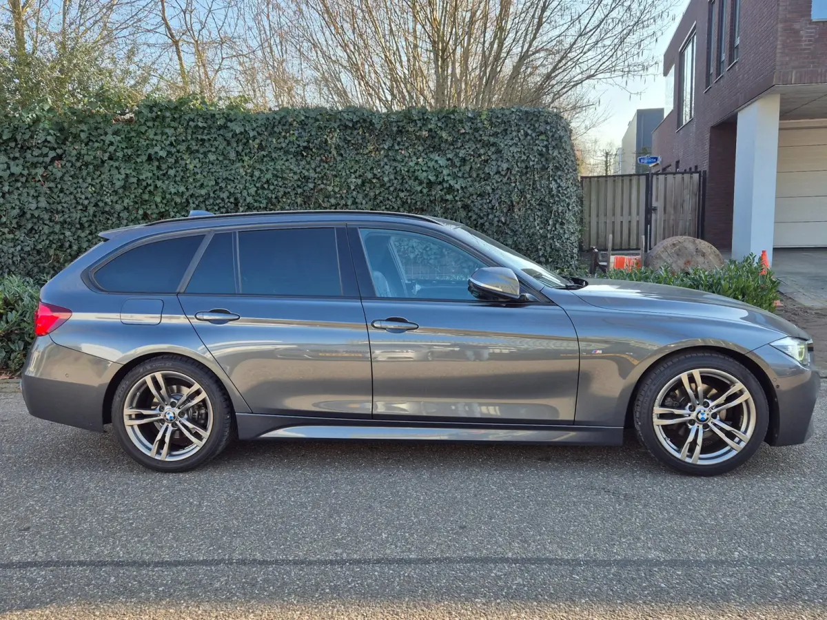 M Sport F31 6WB Apple CarPlay Shadowline 360* Camera Lm velgen Breedset NAP NL M Sport Corporate Lease