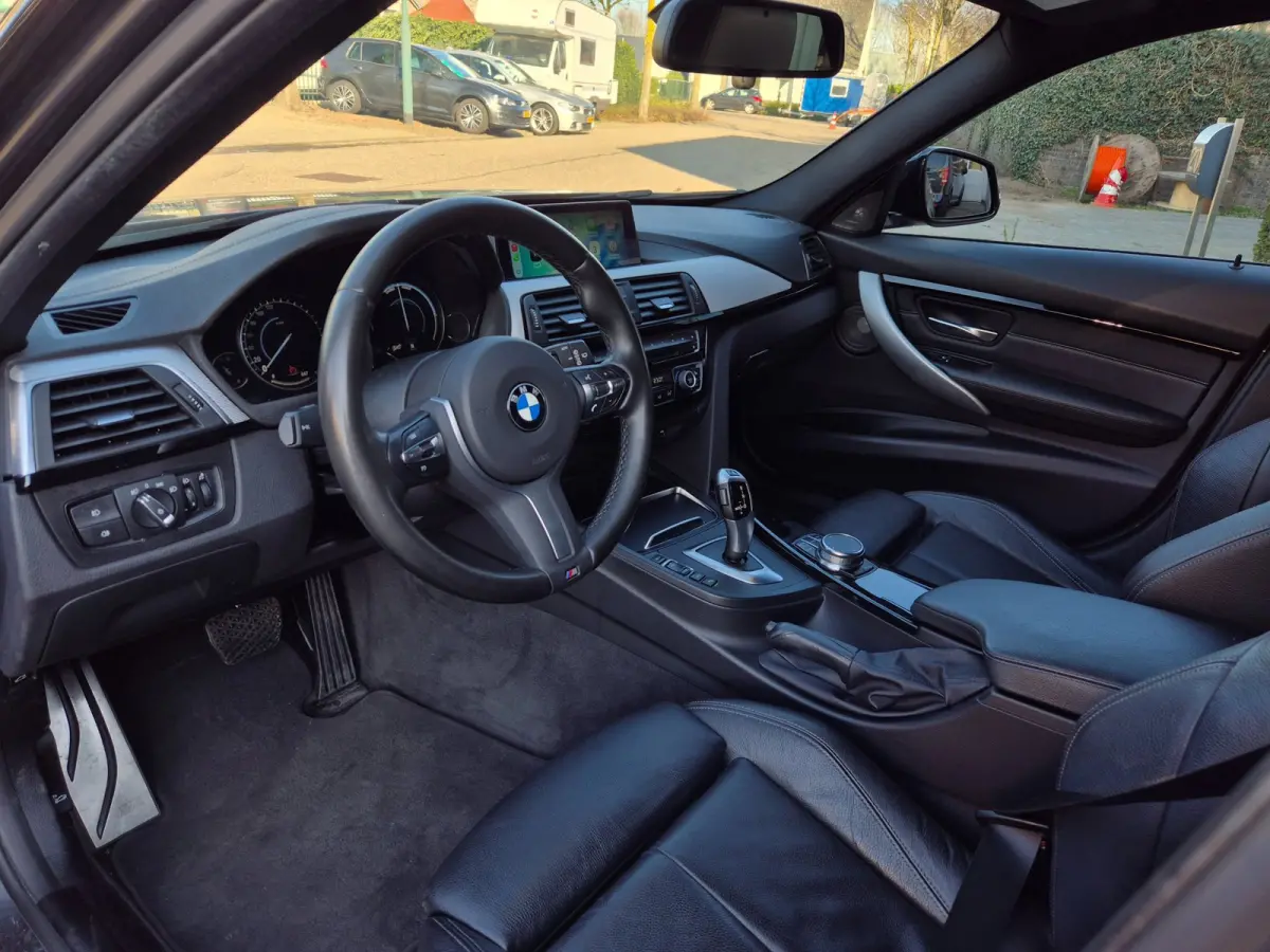 M Sport F31 6WB Apple CarPlay Shadowline 360* Camera Lm velgen Breedset NAP NL M Sport Corporate Lease