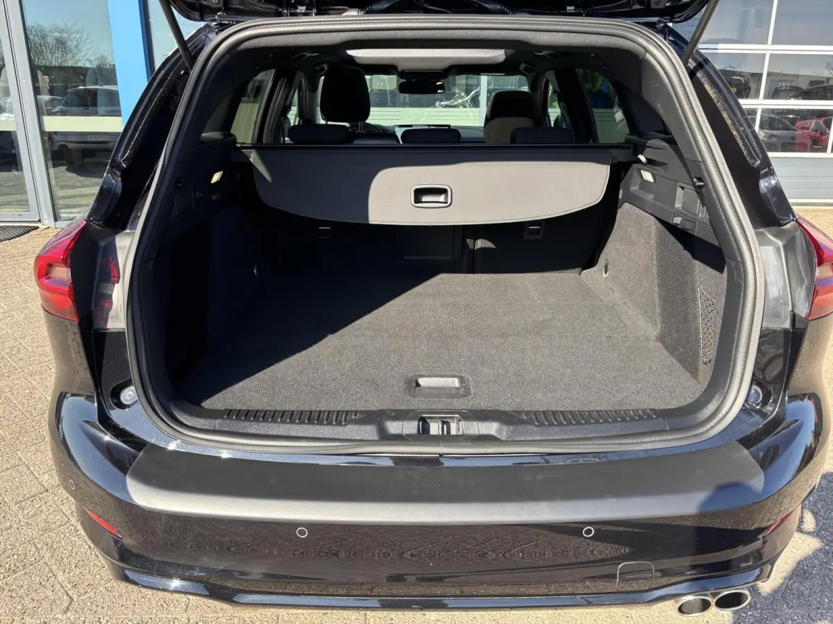 1.0 EcoBoost Hybrid ST Line 155PK Automaat Panodak Winterpack Cruise Camera Parkeersensoren Climate Full-LED Keyless Privacy Glass *1500KG Trekgewicht*