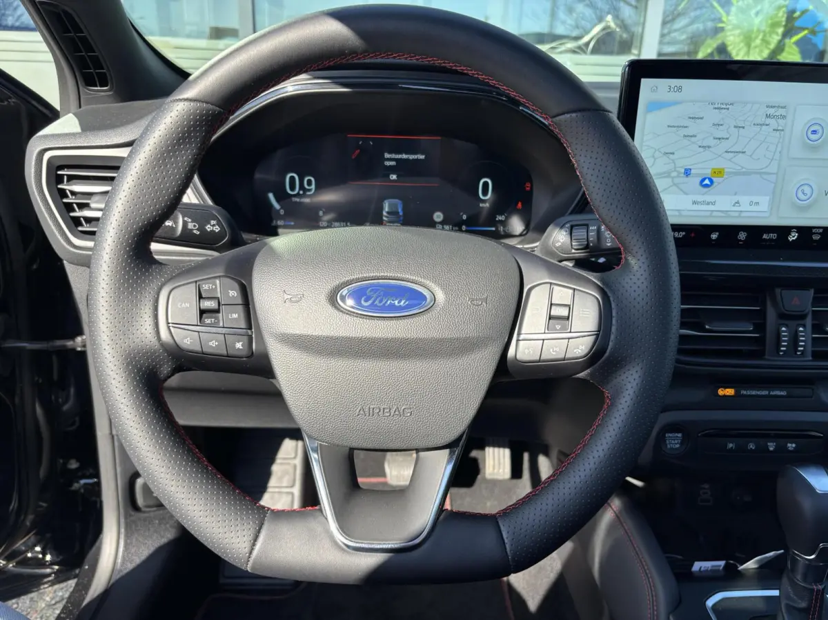 1.0 EcoBoost Hybrid ST Line 155PK Automaat Panodak Winterpack Cruise Camera Parkeersensoren Climate Full-LED Keyless Privacy Glass *1500KG Trekgewicht*