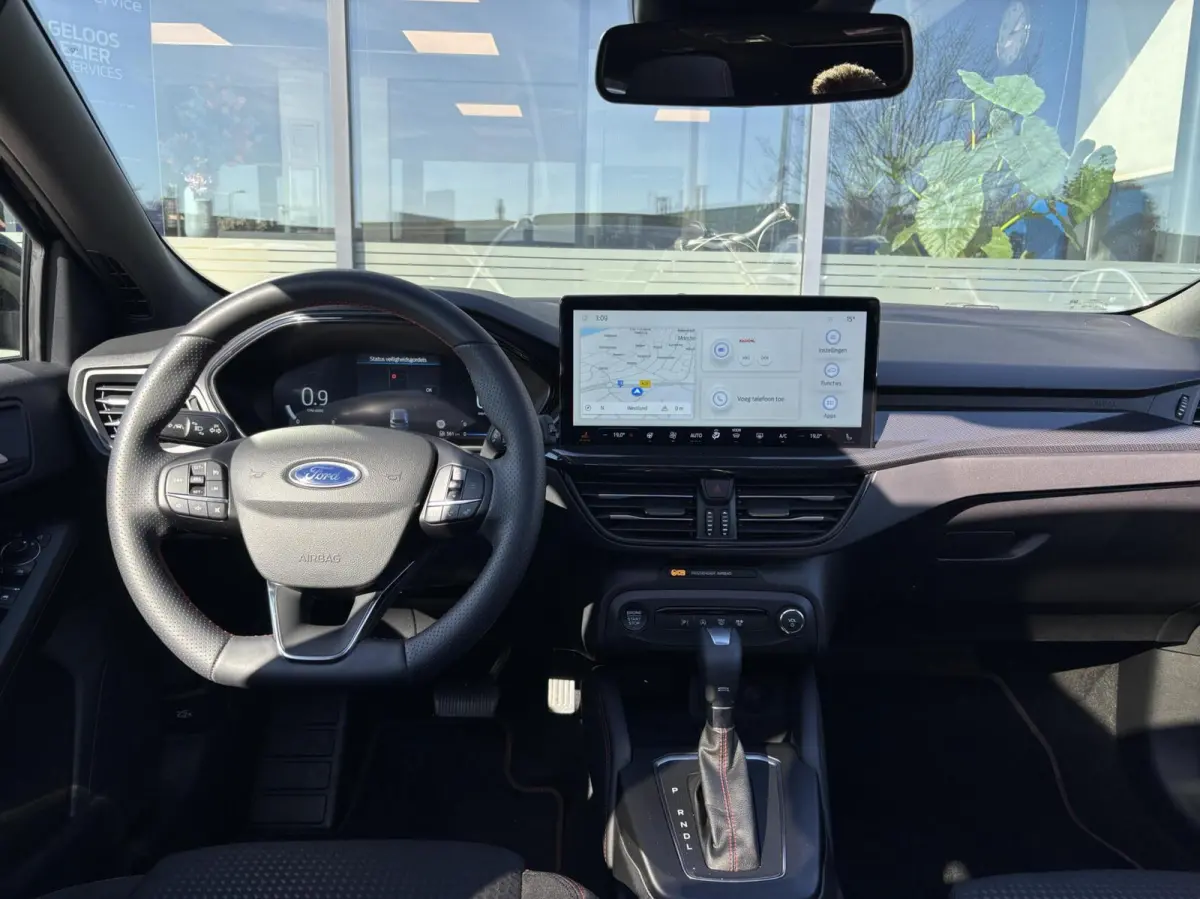 1.0 EcoBoost Hybrid ST Line 155PK Automaat Panodak Winterpack Cruise Camera Parkeersensoren Climate Full-LED Keyless Privacy Glass *1500KG Trekgewicht*