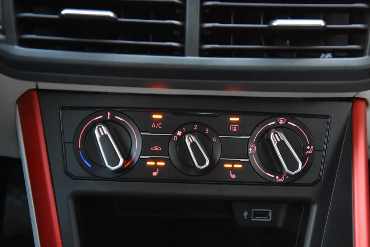 1.0 TSI 116 PK Beats*Virtueel cockpit*LED*stoelverw.*navi*carplay*