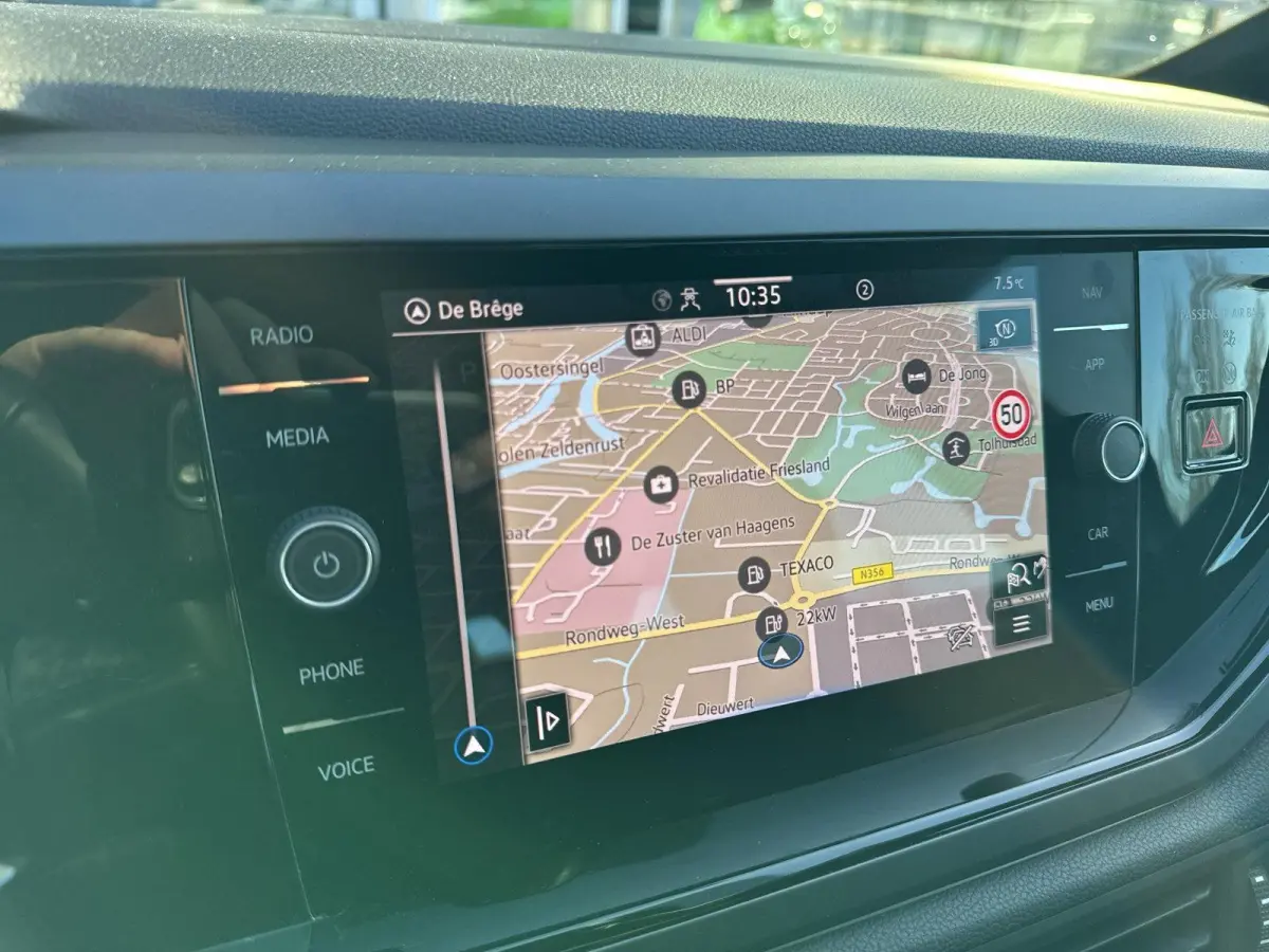 1.0 TSI R-Line | 95 pk | IQ Light | A-Camera | Automaat | App Connect | Lane Assist | Clima | ACC |