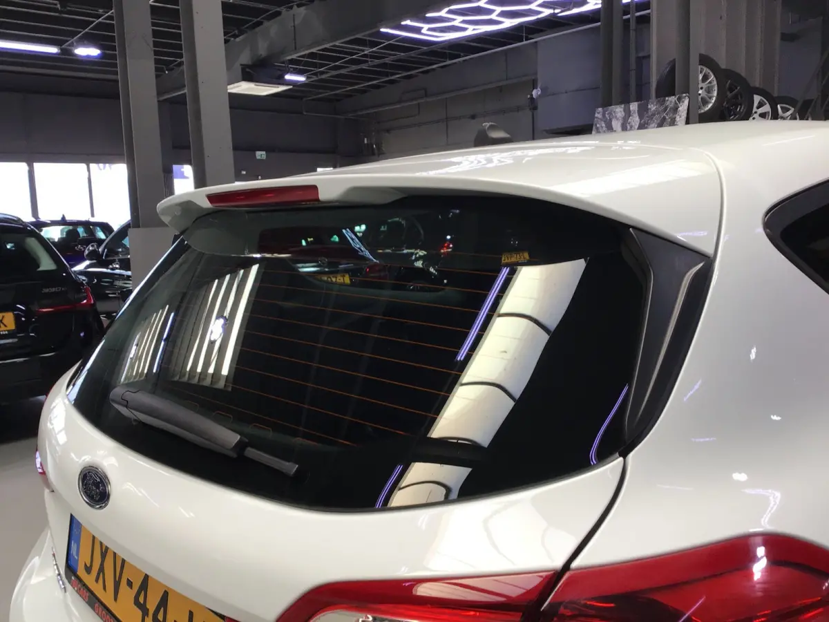 1.0 EcoBoost Titanium I New Apk + Kln Brt I Airco I Cruise I Stoelverw I 100PK I Park.sens I BT I Compl. Onderhouden .