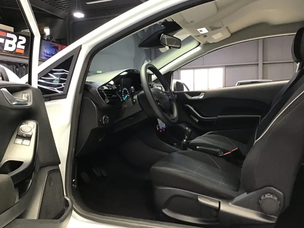 1.0 EcoBoost Titanium I New Apk + Kln Brt I Airco I Cruise I Stoelverw I 100PK I Park.sens I BT I Compl. Onderhouden .
