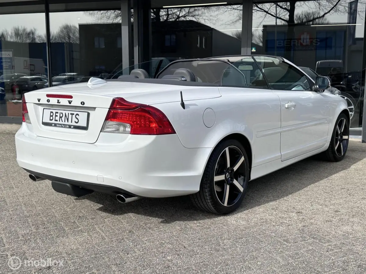 Convertible 2.5 T5 Summum