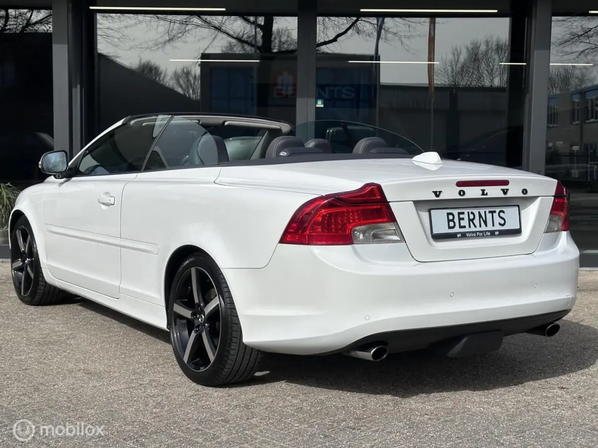 Convertible 2.5 T5 Summum