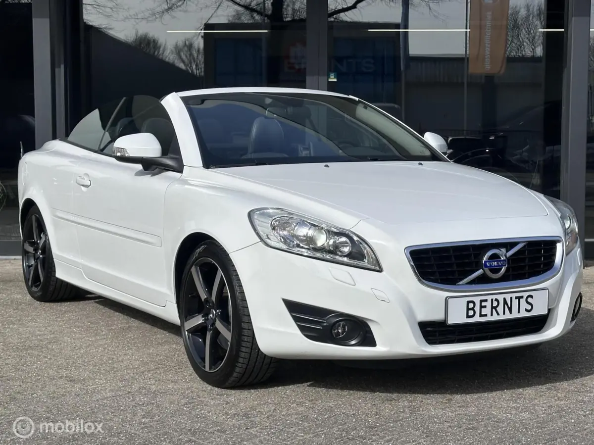 Convertible 2.5 T5 Summum