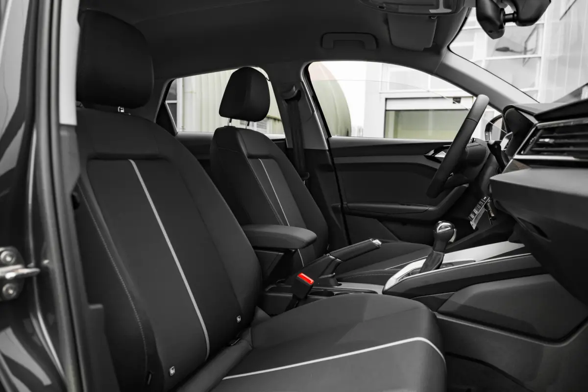 Advanced edition | Airconditioning 2-zone | Audi smartphone interface | Audi virtual cockpit