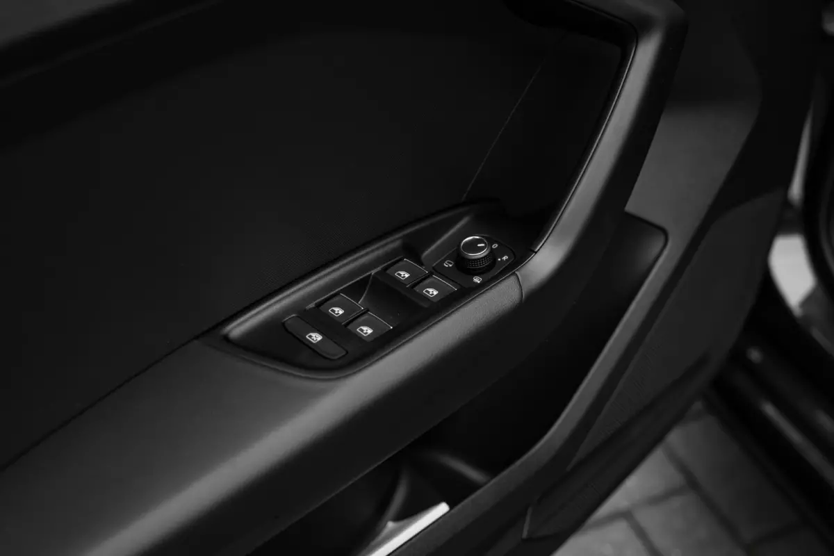 Advanced edition | Airconditioning 2-zone | Audi smartphone interface | Audi virtual cockpit