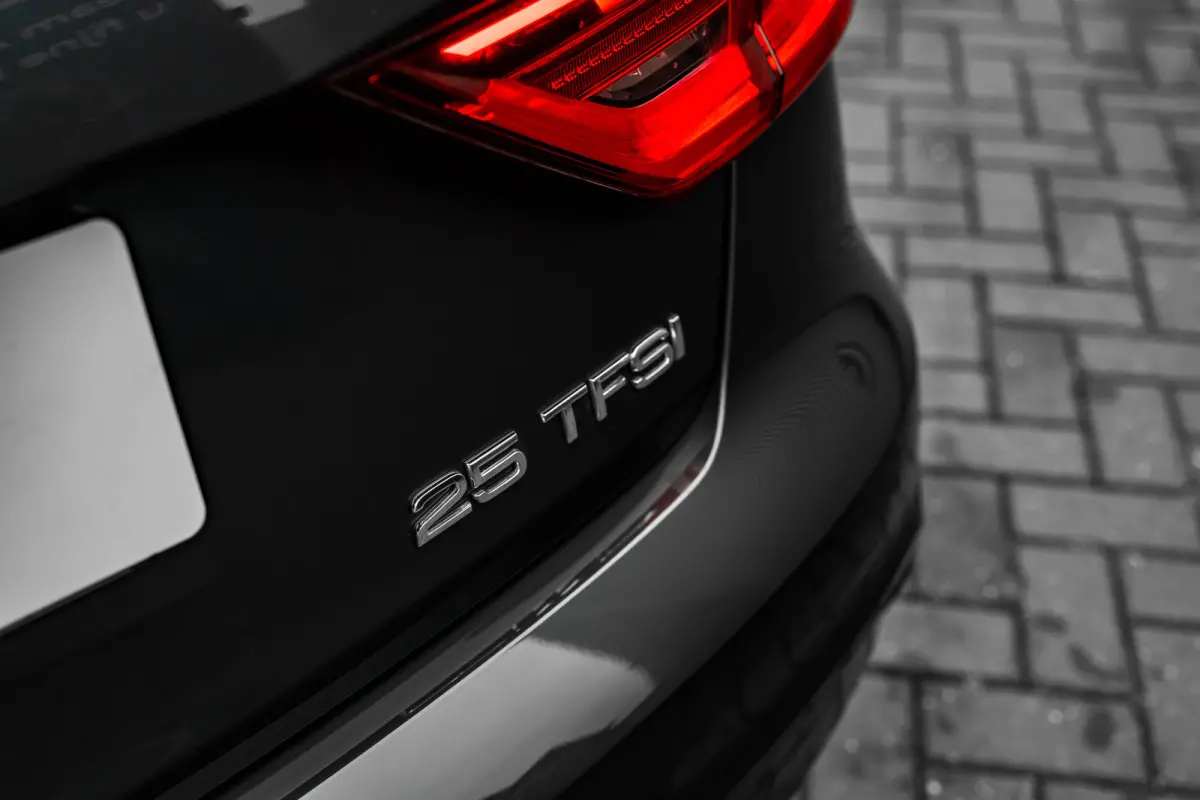 Advanced edition | Airconditioning 2-zone | Audi smartphone interface | Audi virtual cockpit