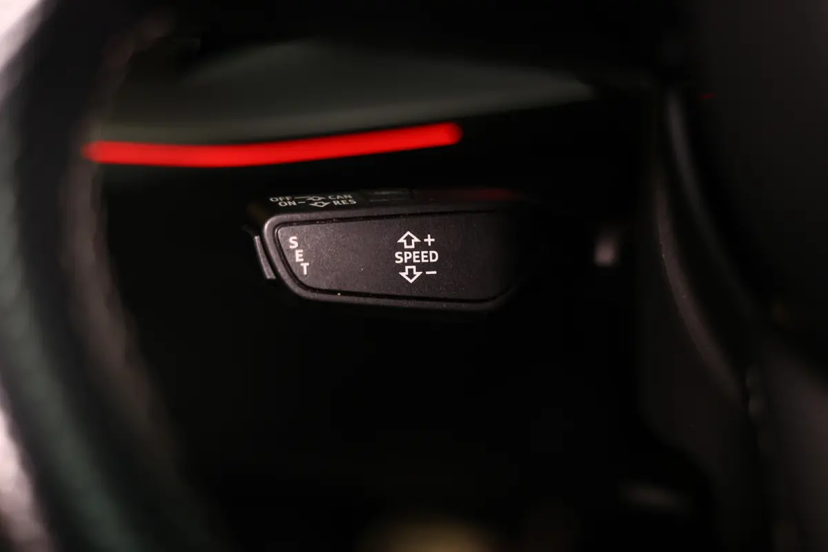 40 TFSI e S-Line PANO VIRTUAL CARPLAY LEDER DAB '21