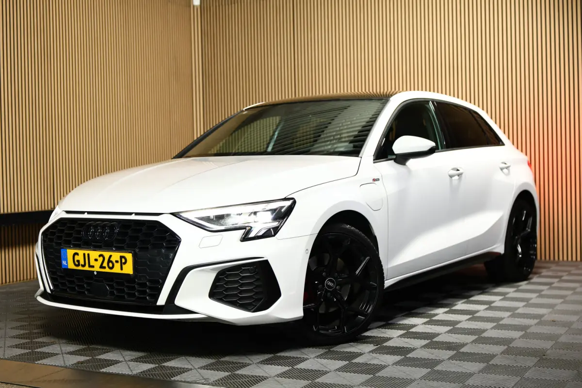 40 TFSI e S-Line PANO VIRTUAL CARPLAY LEDER DAB '21